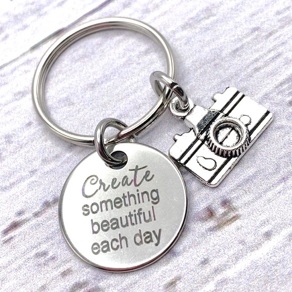 Photographer Keychain Create Something Beautiful Each Day Photography Gi… - Picture 2 of 7